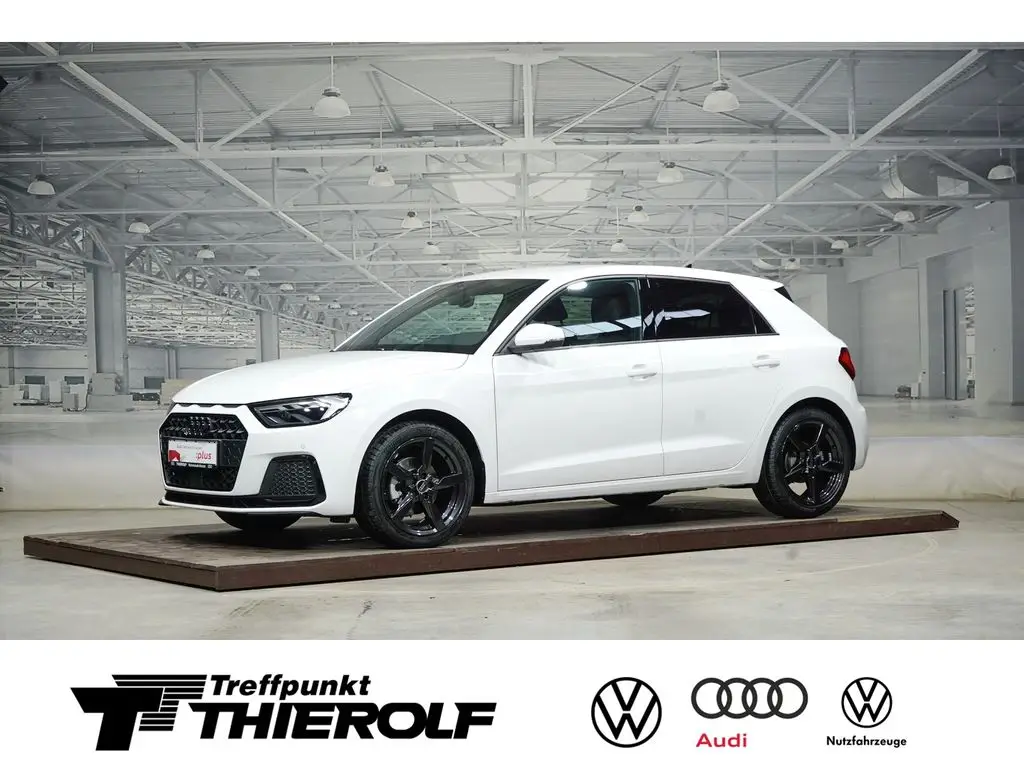 Photo 1 : Audi A1 2024 Petrol