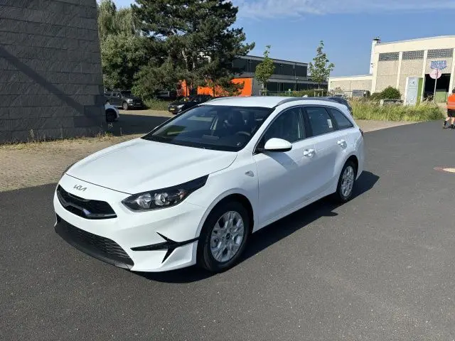 Photo 1 : Kia Ceed 2024 Essence