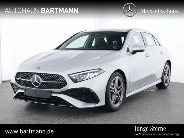 Photo 1 : Mercedes-benz Classe A 2023 Petrol