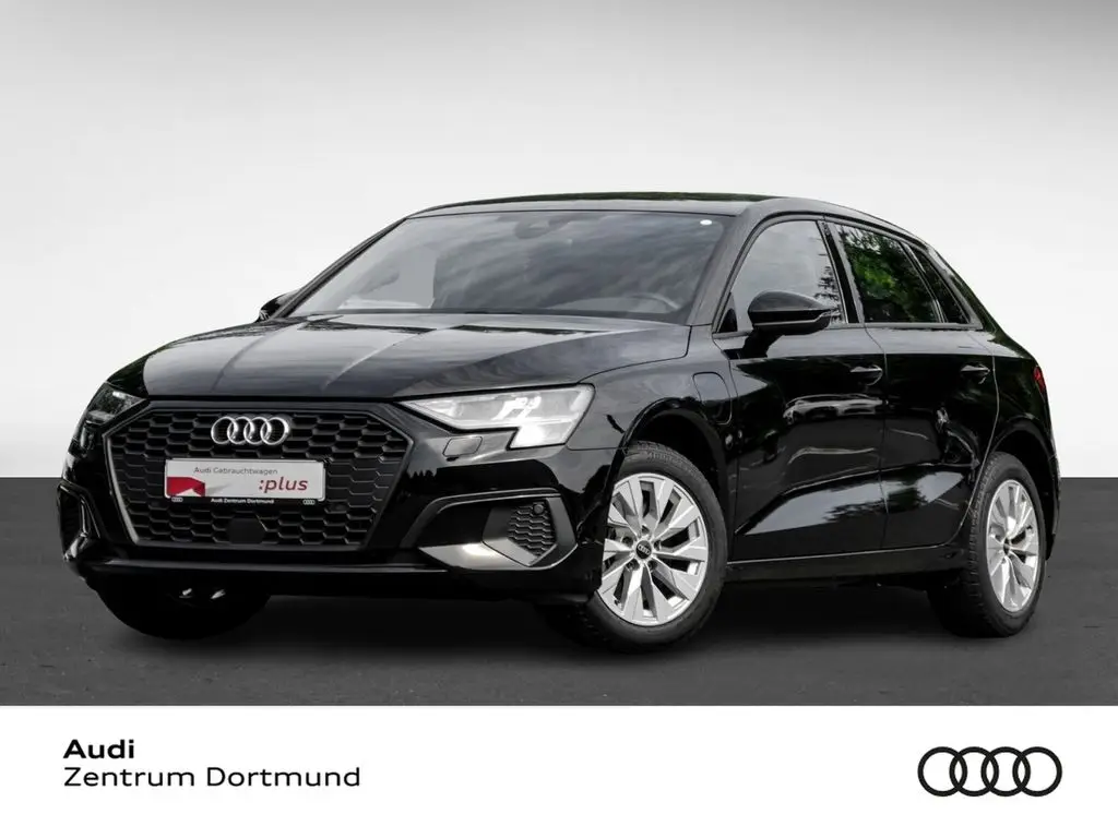 Photo 1 : Audi A3 2022 Hybrid