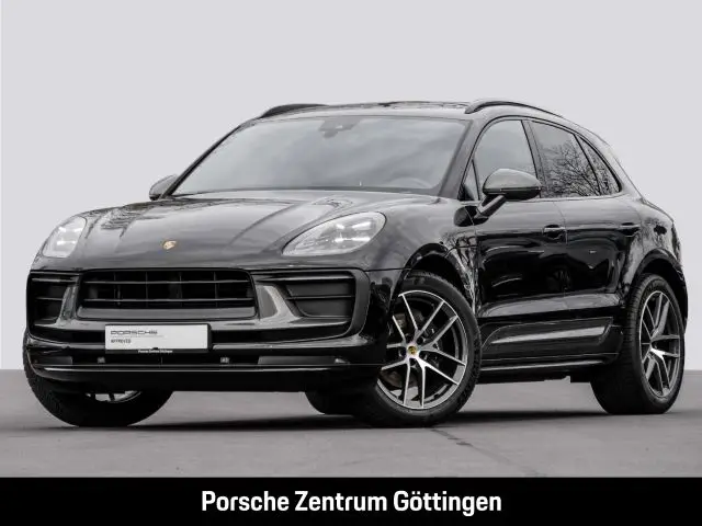 Photo 1 : Porsche Macan 2023 Essence