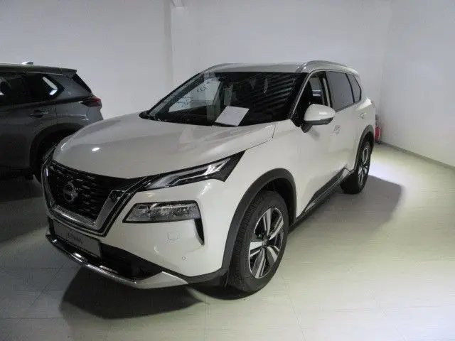 Photo 1 : Nissan X-trail 2024 Essence