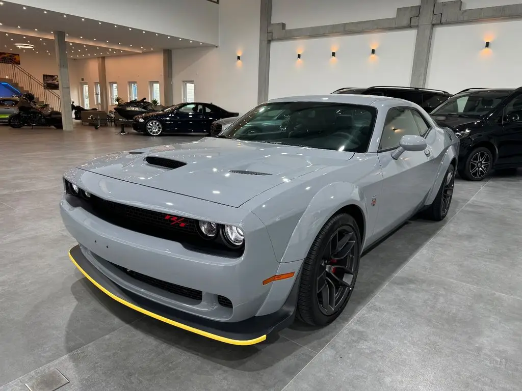 Photo 1 : Dodge Challenger 2023 Petrol