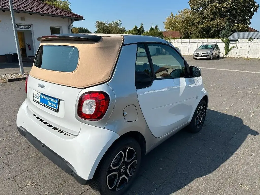 Photo 1 : Smart Fortwo 2017 Essence