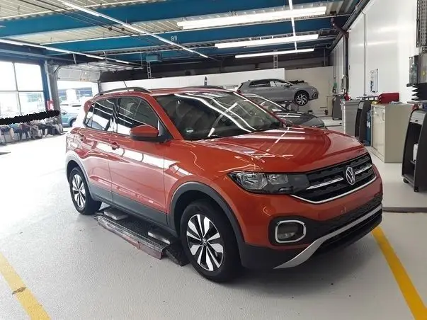 Photo 1 : Volkswagen T-cross 2023 Essence