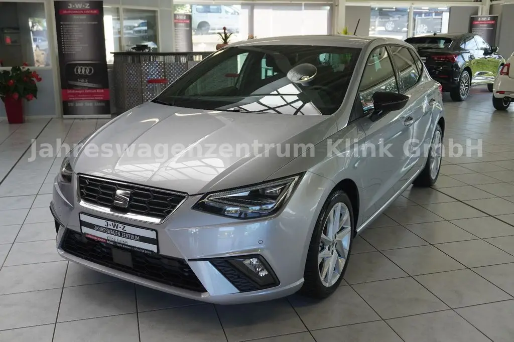 Photo 1 : Seat Ibiza 2023 Essence