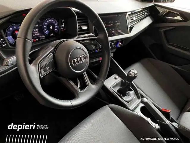 Photo 1 : Audi A1 2020 Essence