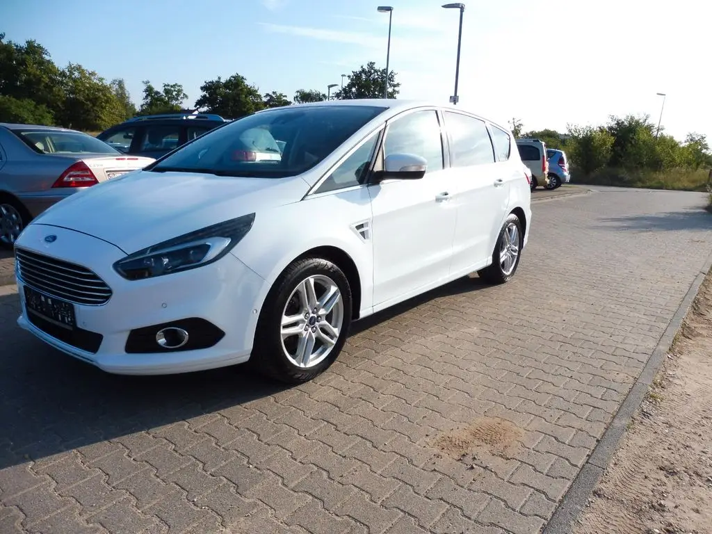 Photo 1 : Ford S-max 2016 Diesel