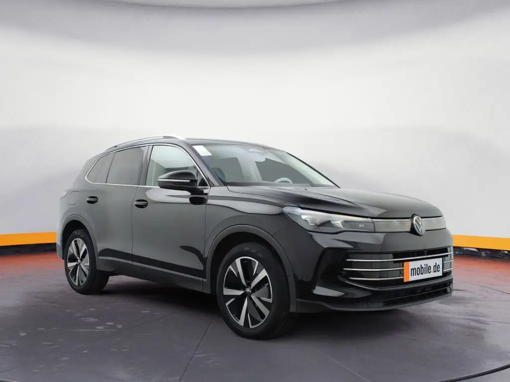 Photo 1 : Volkswagen Tiguan 2024 Petrol