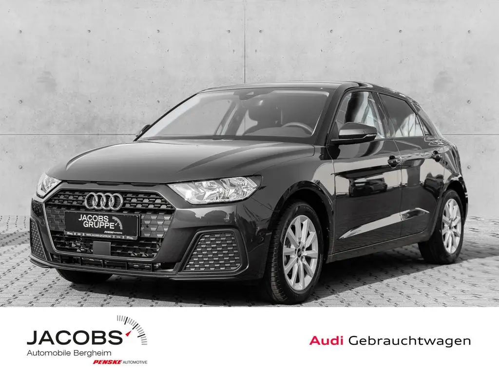 Photo 1 : Audi A1 2024 Essence