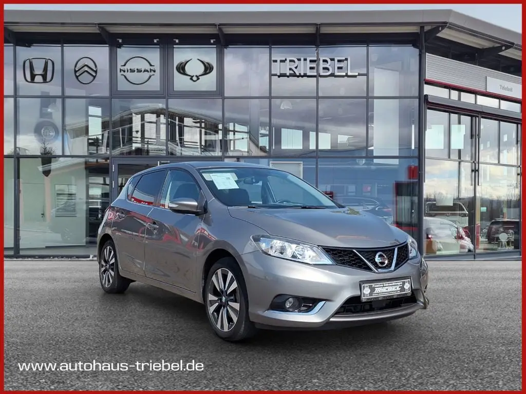 Photo 1 : Nissan Pulsar 2017 Petrol