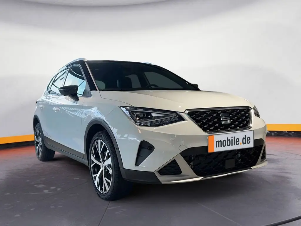 Photo 1 : Seat Arona 2024 Petrol