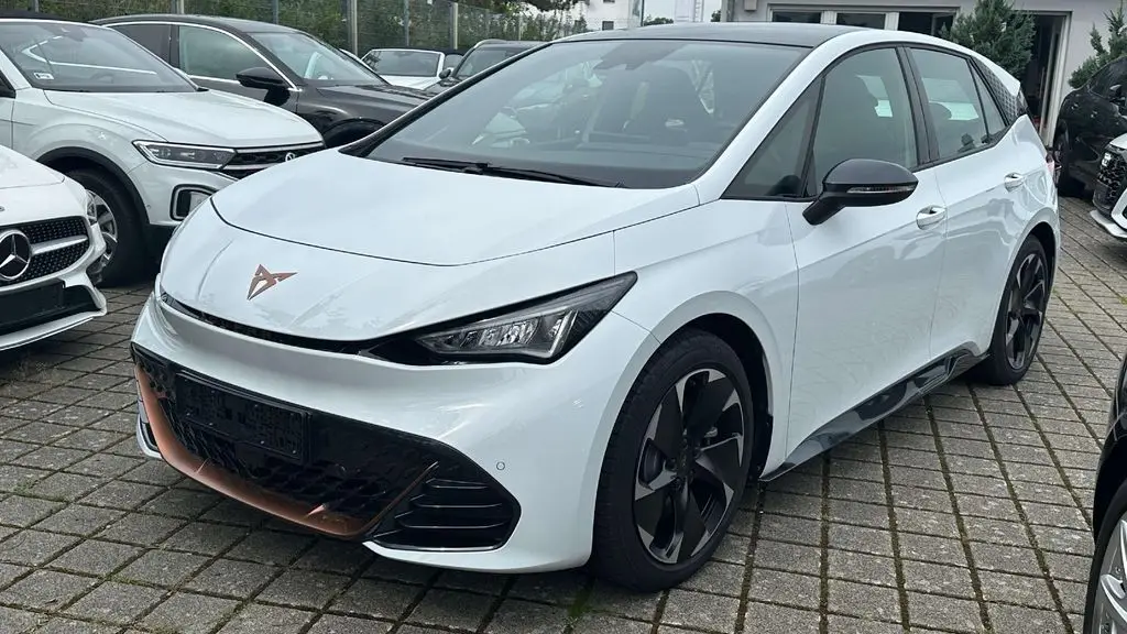 Photo 1 : Cupra Born 2022 Non renseigné