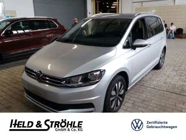 Photo 1 : Volkswagen Touran 2023 Petrol