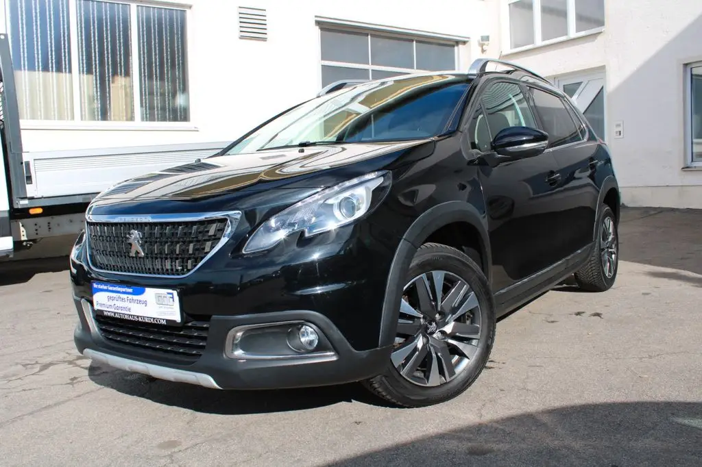 Photo 1 : Peugeot 2008 2018 Petrol