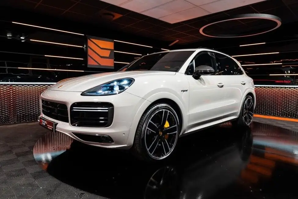 Photo 1 : Porsche Cayenne 2021 Hybrid