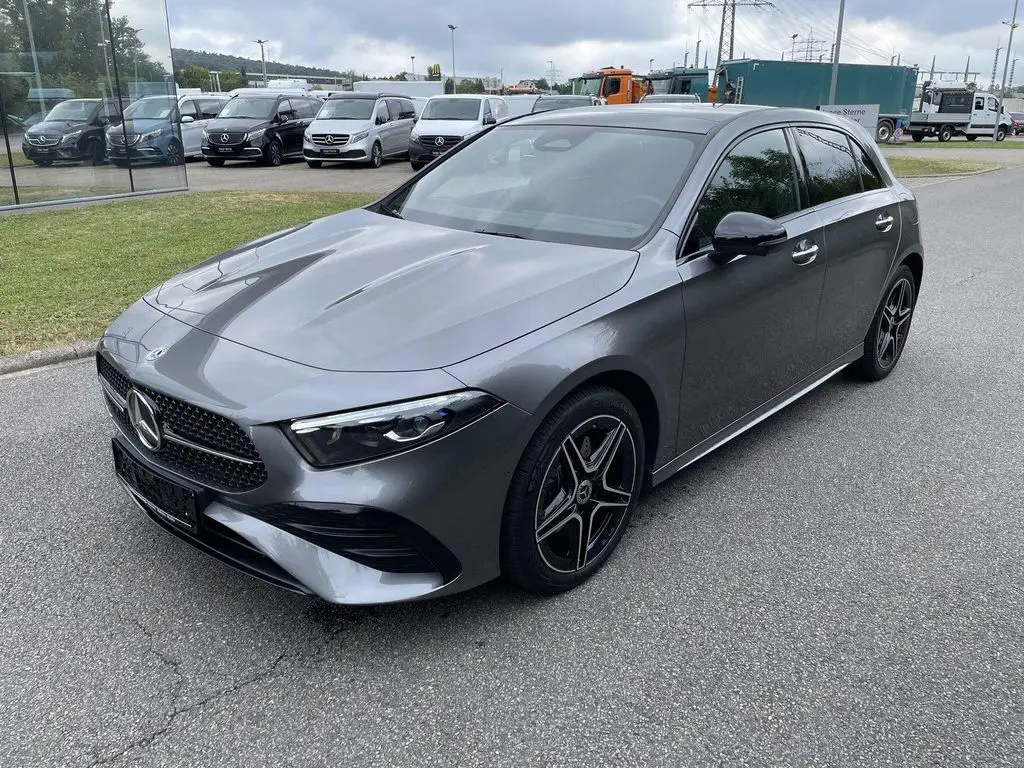 Photo 1 : Mercedes-benz Classe A 2023 Hybride