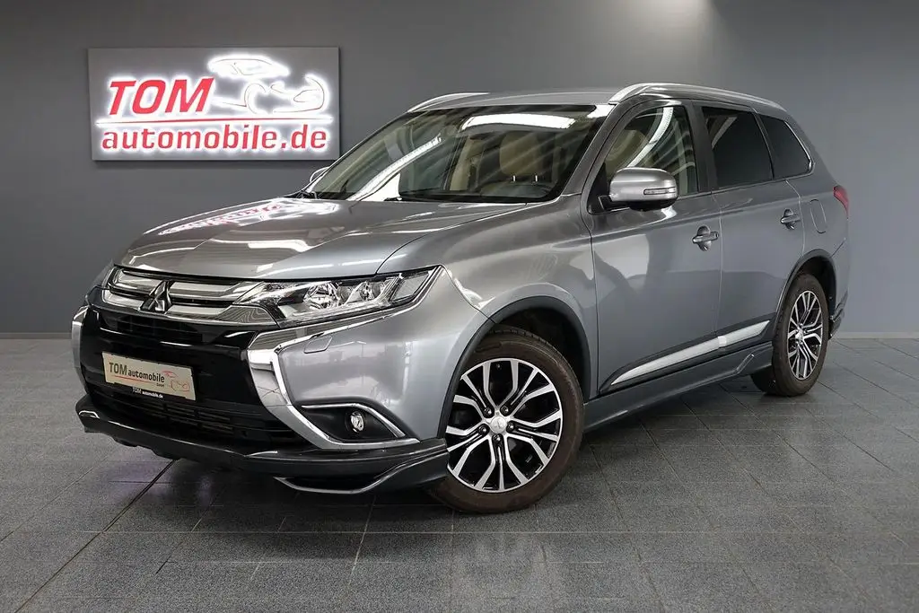 Photo 1 : Mitsubishi Outlander 2017 Diesel