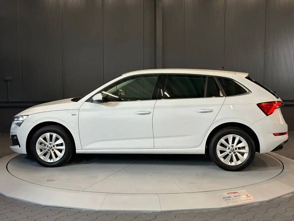 Photo 1 : Skoda Scala 2023 Petrol