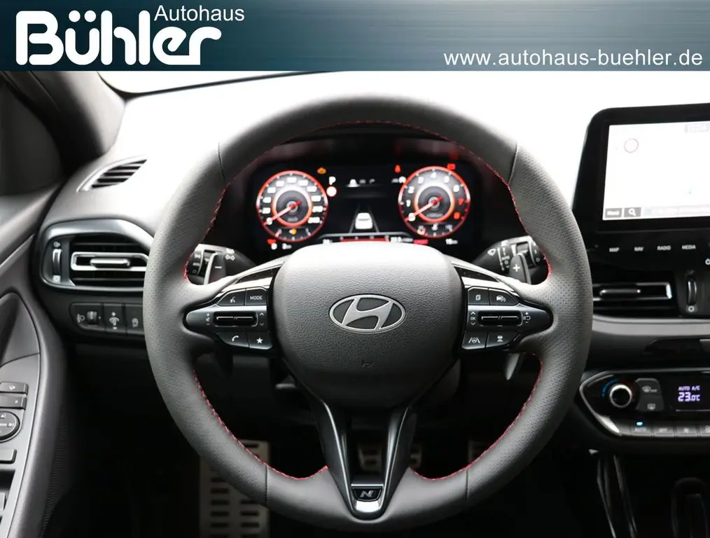 Photo 1 : Hyundai I30 2024 Petrol