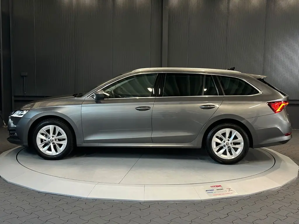 Photo 1 : Skoda Octavia 2023 Diesel