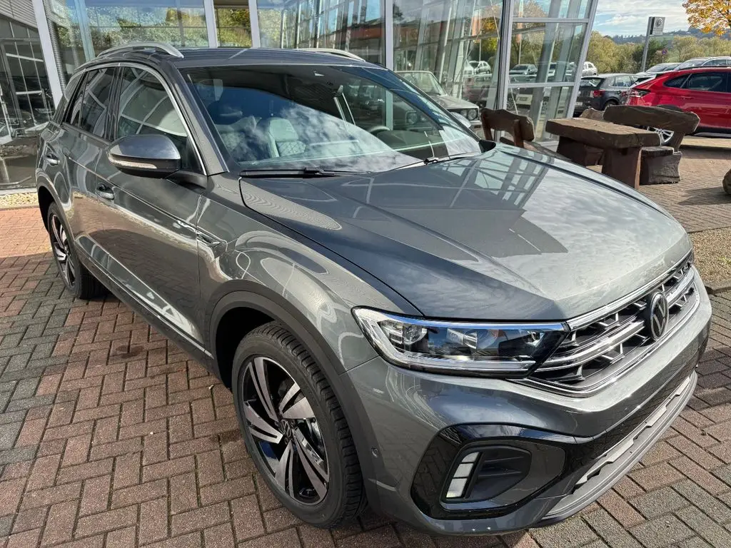 Photo 1 : Volkswagen T-roc 2024 Petrol