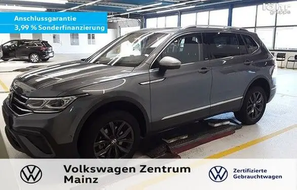 Photo 1 : Volkswagen Tiguan 2023 Petrol