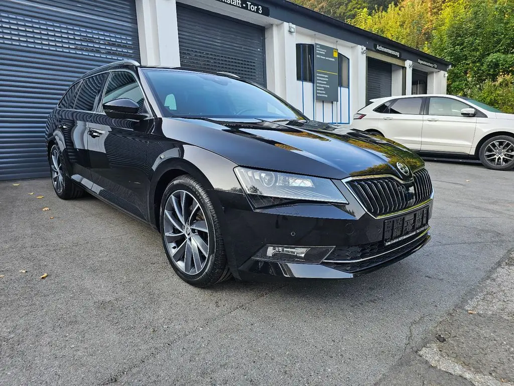 Photo 1 : Skoda Superb 2018 Diesel