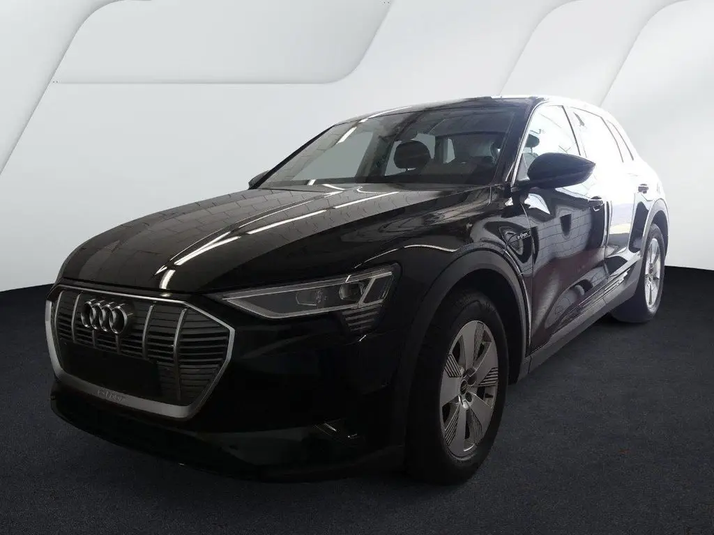 Photo 1 : Audi E-tron 2021 Non renseigné