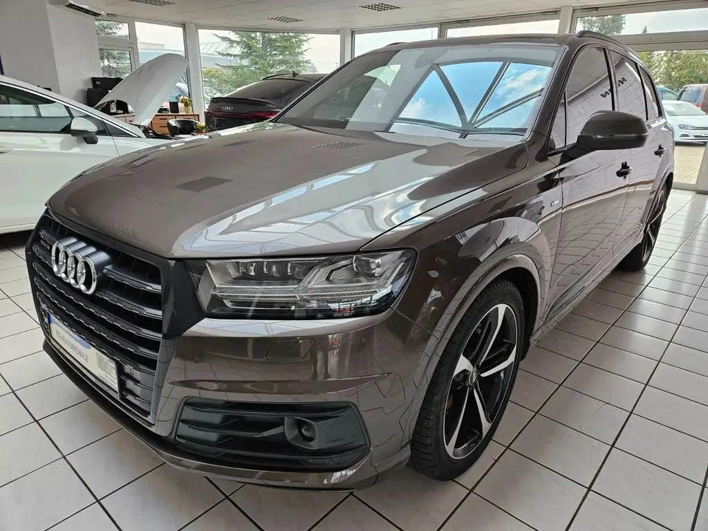 Photo 1 : Audi Q7 2018 Diesel