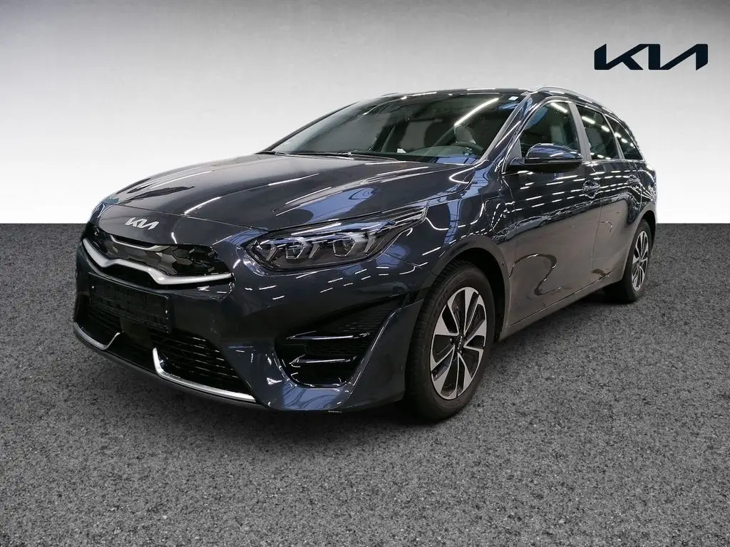 Photo 1 : Kia Ceed 2023 Hybrid