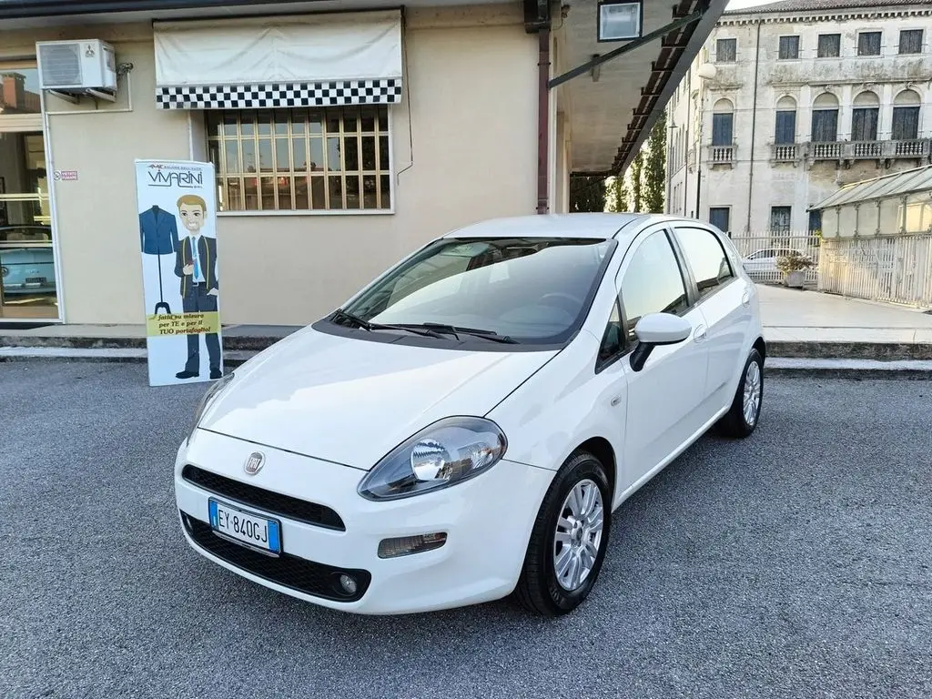 Photo 1 : Fiat Punto 2015 GPL