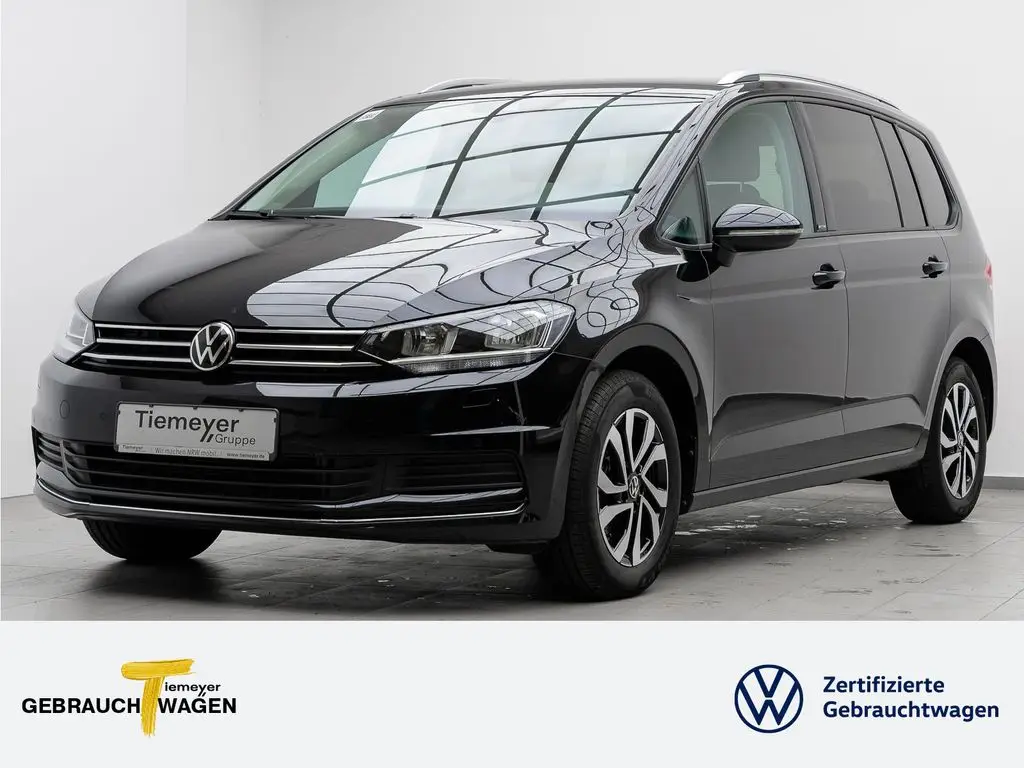 Photo 1 : Volkswagen Touran 2022 Essence