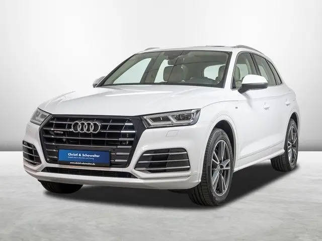 Photo 1 : Audi Q5 2020 Hybrid