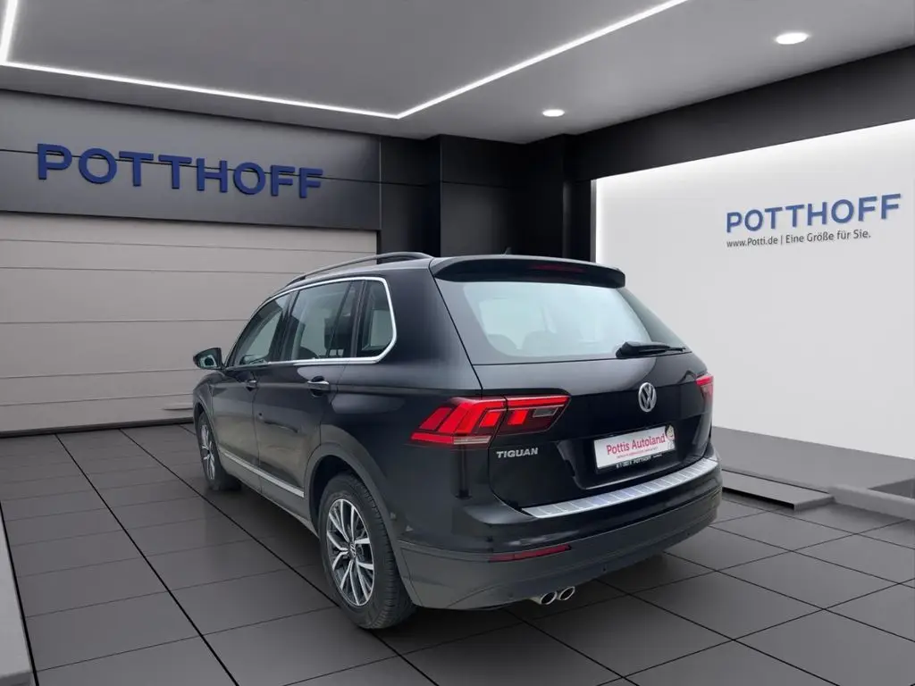 Photo 1 : Volkswagen Tiguan 2020 Petrol