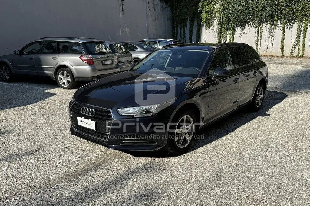 Photo 1 : Audi A4 2017 Diesel