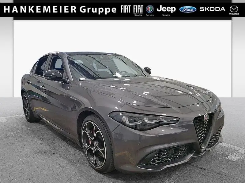 Photo 1 : Alfa Romeo Giulia 2023 Diesel