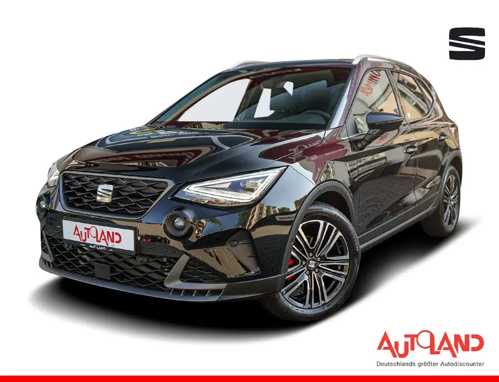 Photo 1 : Seat Arona 2024 Petrol