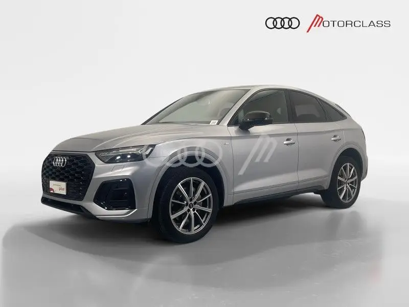 Photo 1 : Audi Q5 2021 Autres