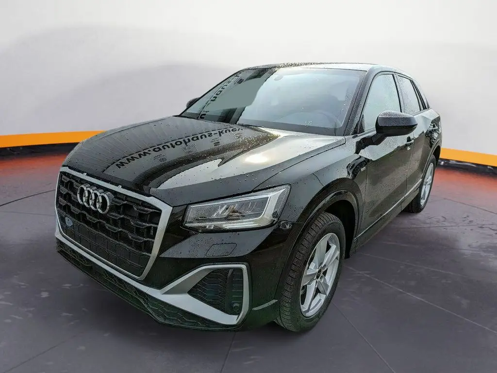 Photo 1 : Audi Q2 2024 Petrol