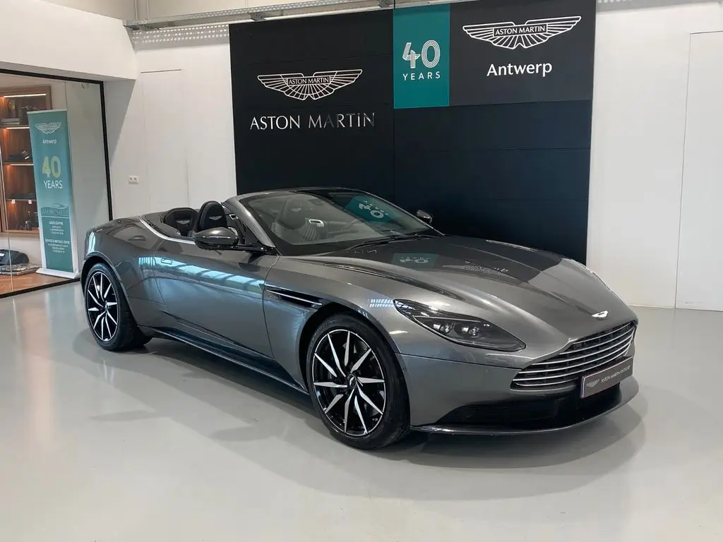 Photo 1 : Aston Martin Db11 2019 Petrol