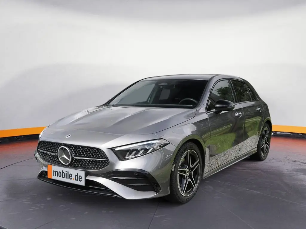 Photo 1 : Mercedes-benz Classe A 2023 Petrol