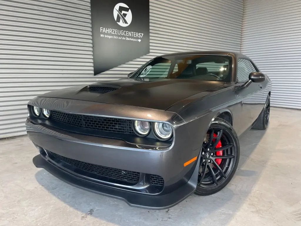 Photo 1 : Dodge Challenger 2018 Essence