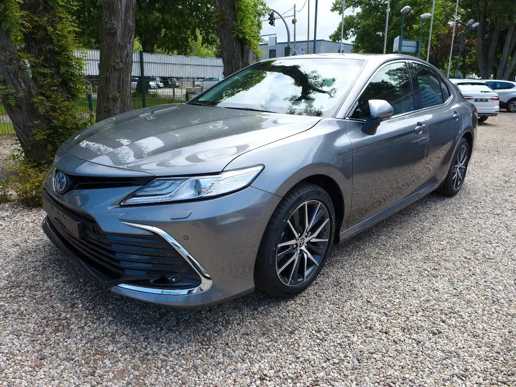 Photo 1 : Toyota Camry 2024 Hybrid