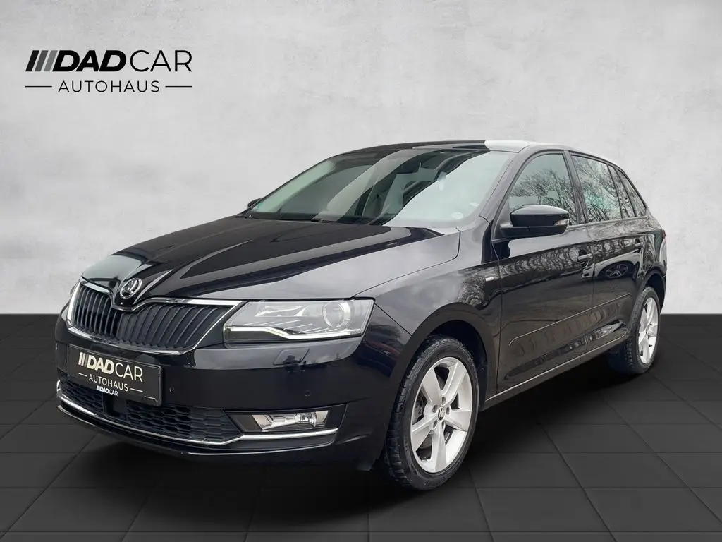 Photo 1 : Skoda Rapid 2018 Petrol