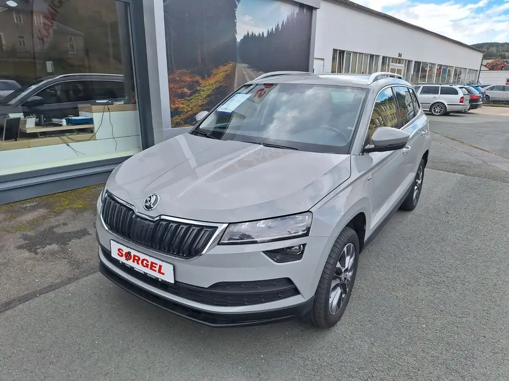 Photo 1 : Skoda Karoq 2020 Essence