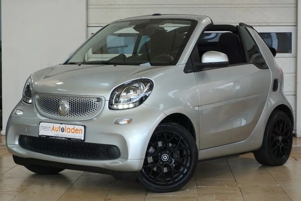 Photo 1 : Smart Fortwo 2017 Petrol