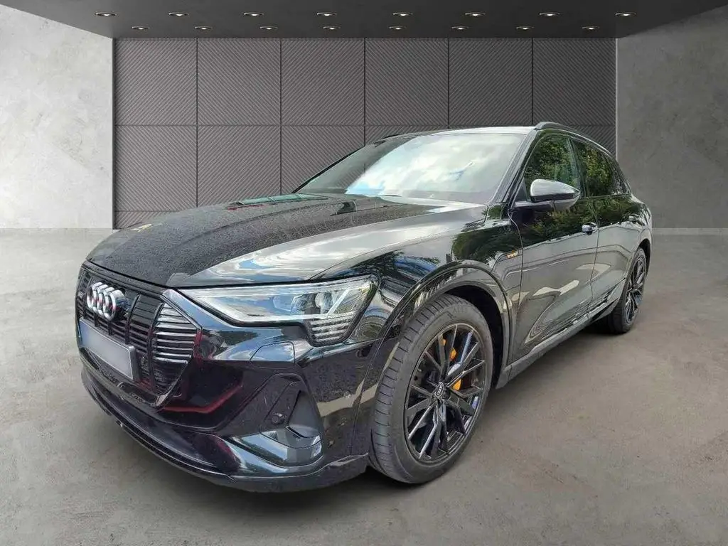 Photo 1 : Audi E-tron 2021 Non renseigné