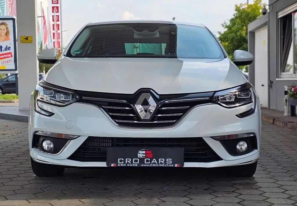 Photo 1 : Renault Megane 2018 Petrol