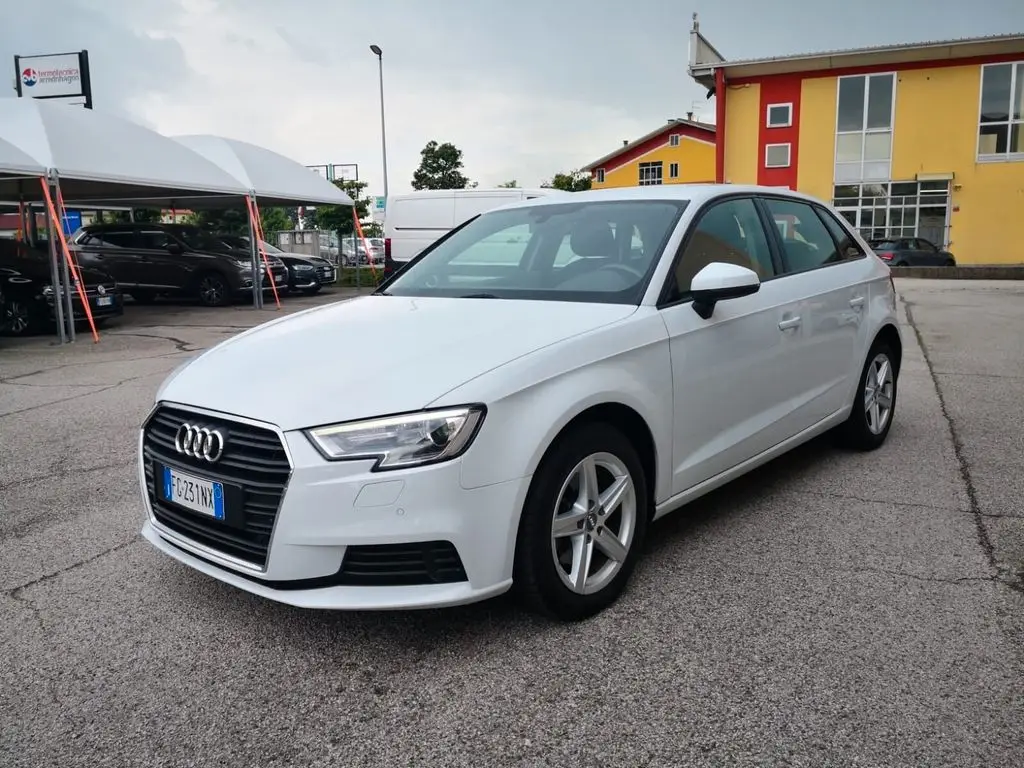 Photo 1 : Audi A3 2016 Diesel